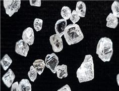 De Beers agrees to give Botswana more rough diamonds in new sales pact
