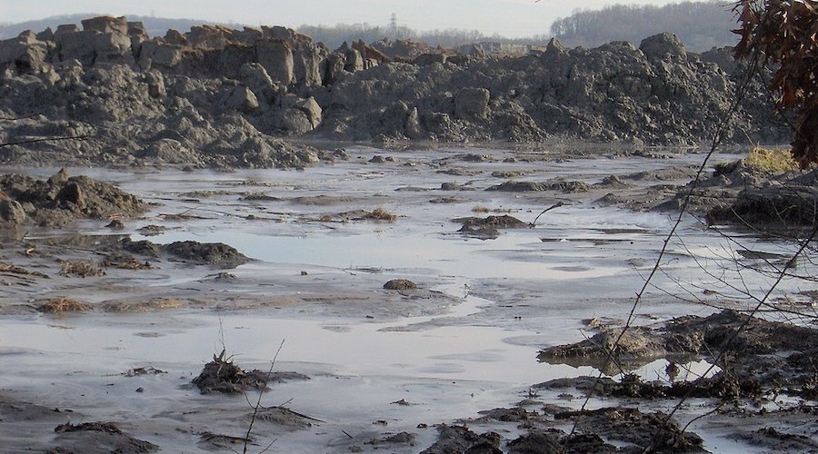 Hundreds of power plants in the US violate Coal Ash Rule