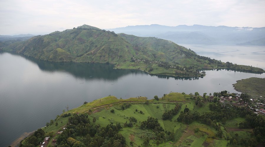 Congo picks Symbion to tap methane-filled lake
