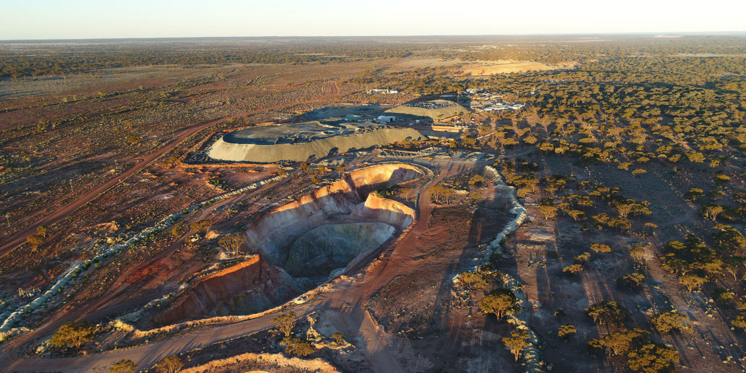 Australian gold miner Red 5 to acquire Silver Lake Resources