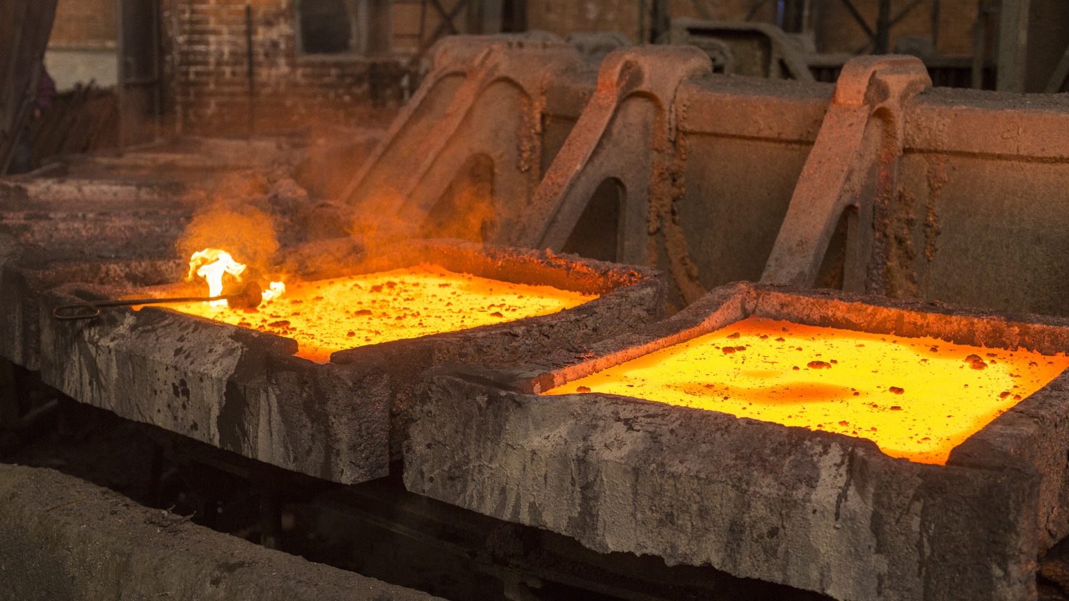 China’s top copper smelters agree on rare joint production cuts