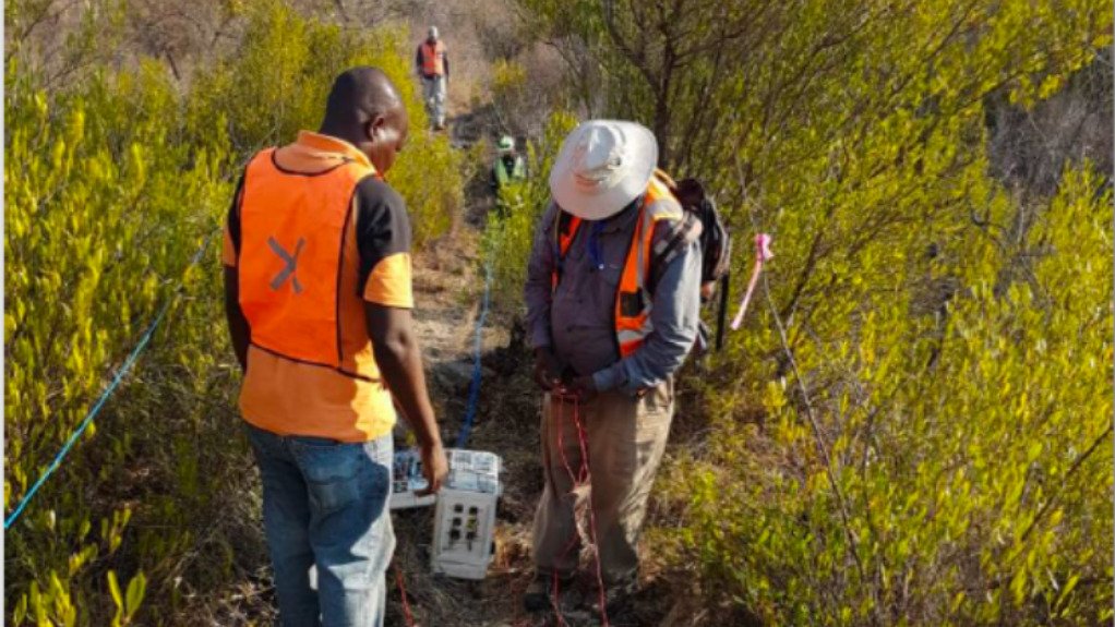 Mining right granted for Zeb nickel project; URU raises £1.1m