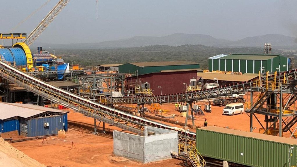 Robex on track for first gold at West African project following ore delivery
