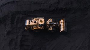 Indonesian miners halt spot coal exports over proposal to cut output