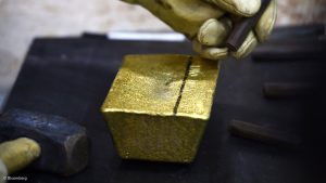 Bushfires, rains dampen Australian first quarter gold output to 75 t