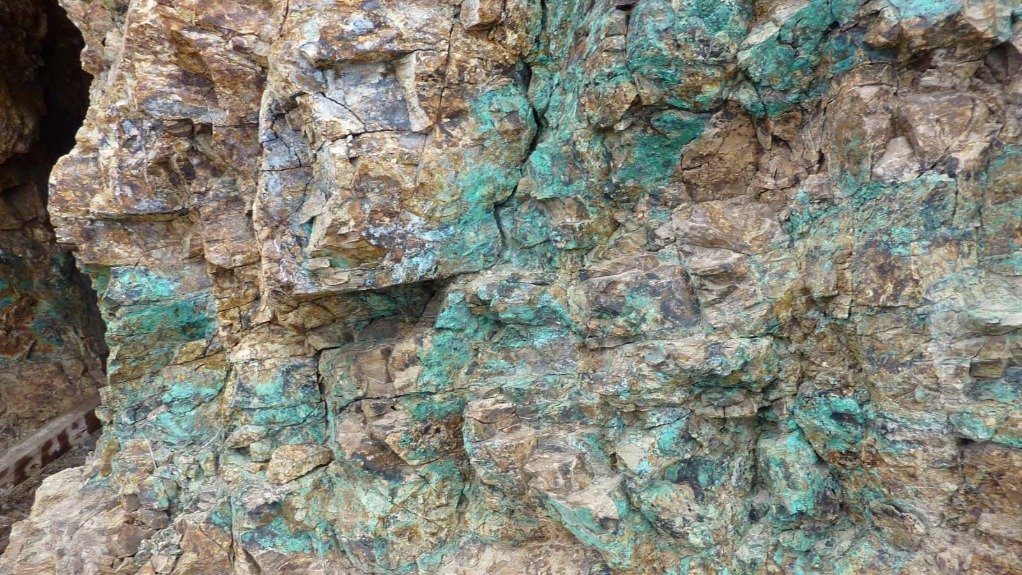 Tungsten explorer Great Western starts trading shares in US