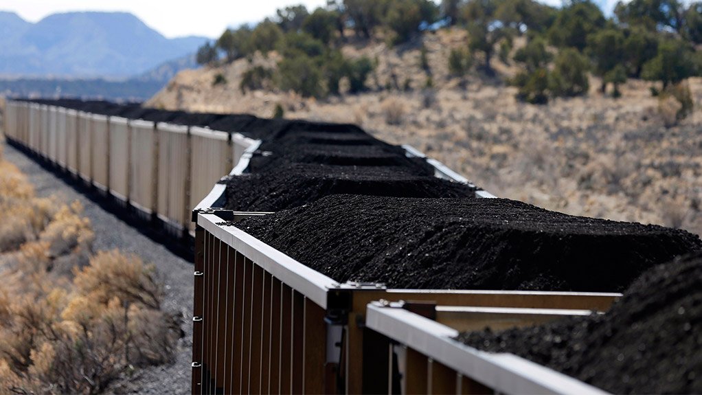 US drives rise in global emissions as utilities turn back to coal, report shows