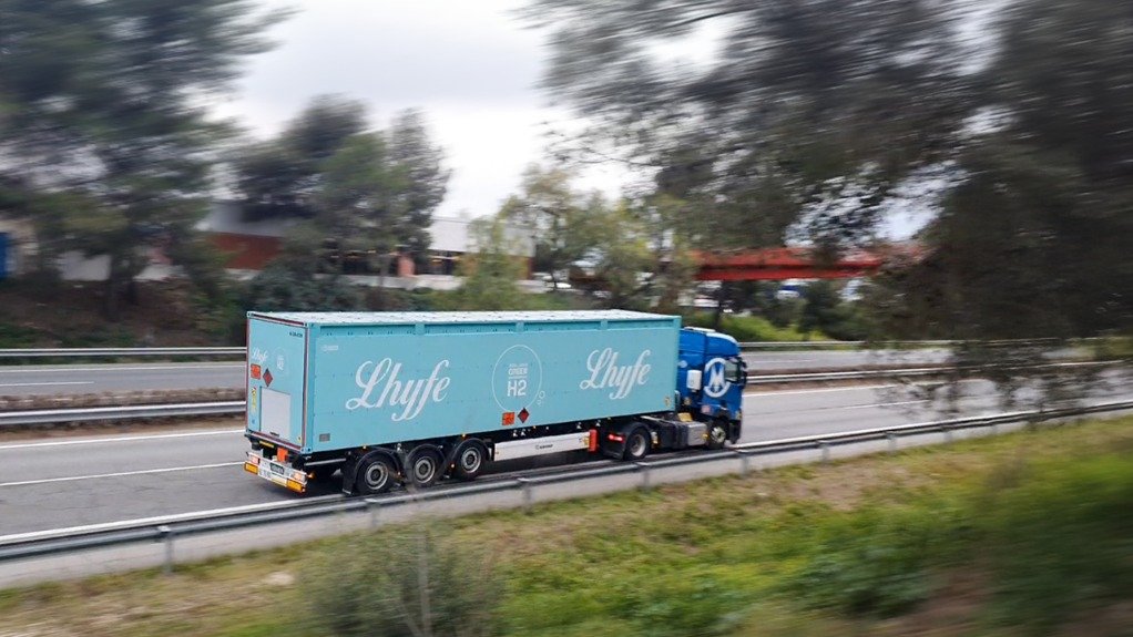 Green hydrogen producer Lhyfe expands container fleet dedicated to hydrogen transport
