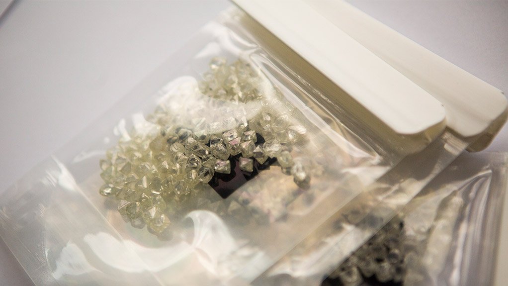 De Beers makes deep diamond price cuts for shrinking buyers club