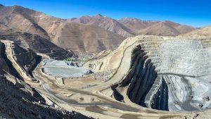 Lundin Mining expects gold collar contract losses of $12m in Q2