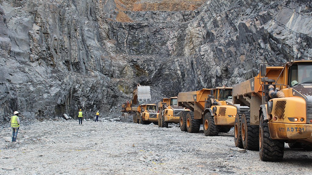Mali gold output jumps 30% in first half, beating forecasts