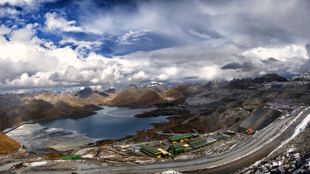 Peru’s Antamina copper mine halts operations after worker death